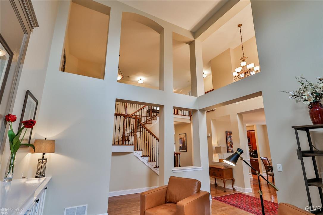 875 Ramblewood Drive