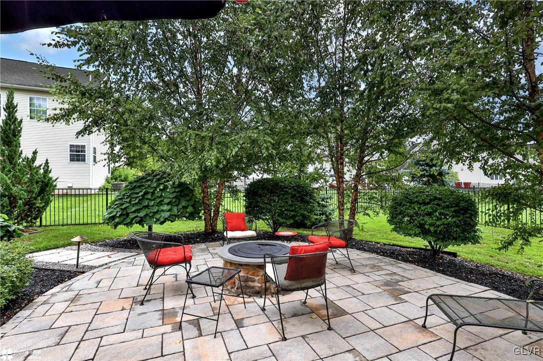 875 Ramblewood Drive