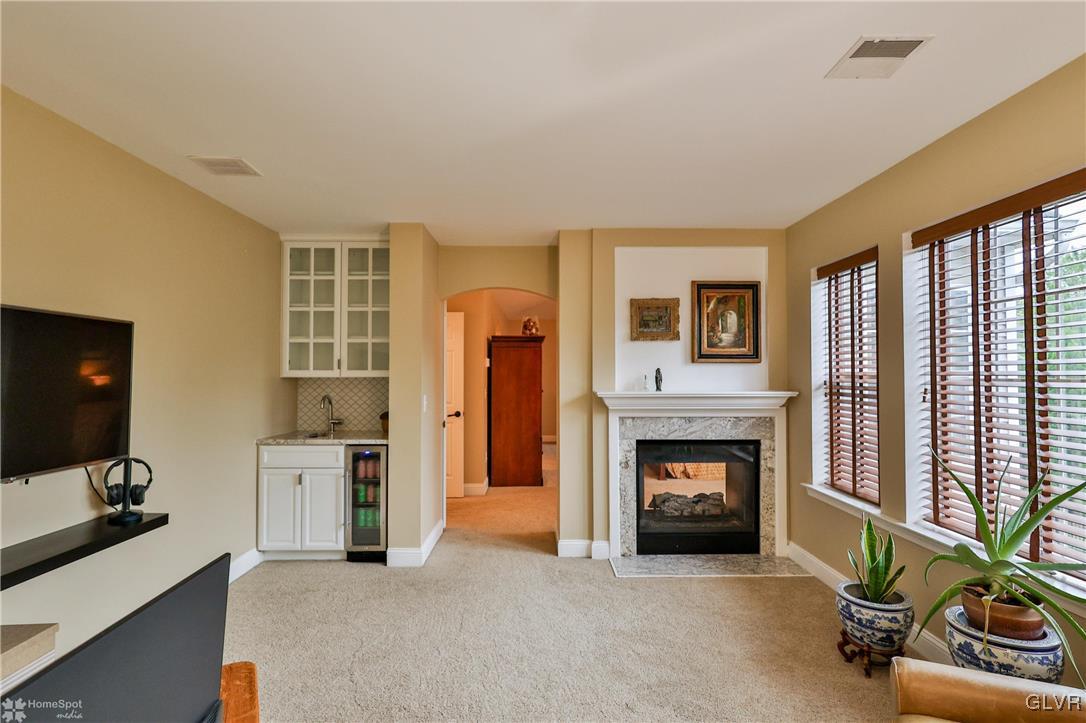 875 Ramblewood Drive