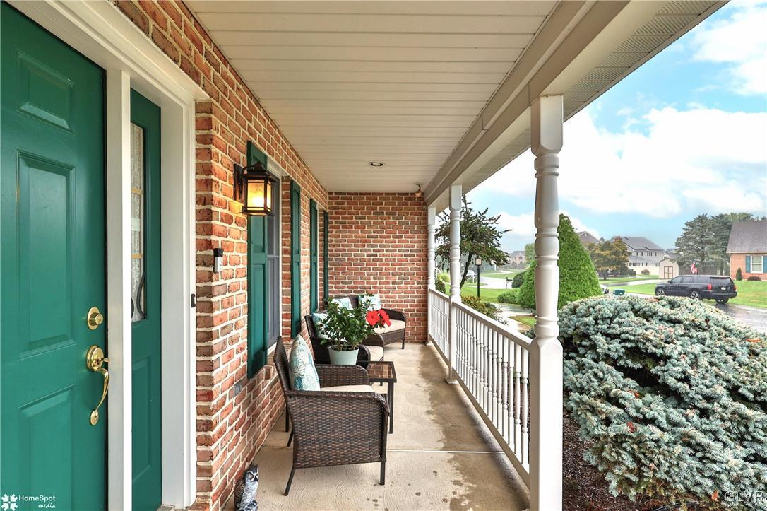 1135 Wellington Circle