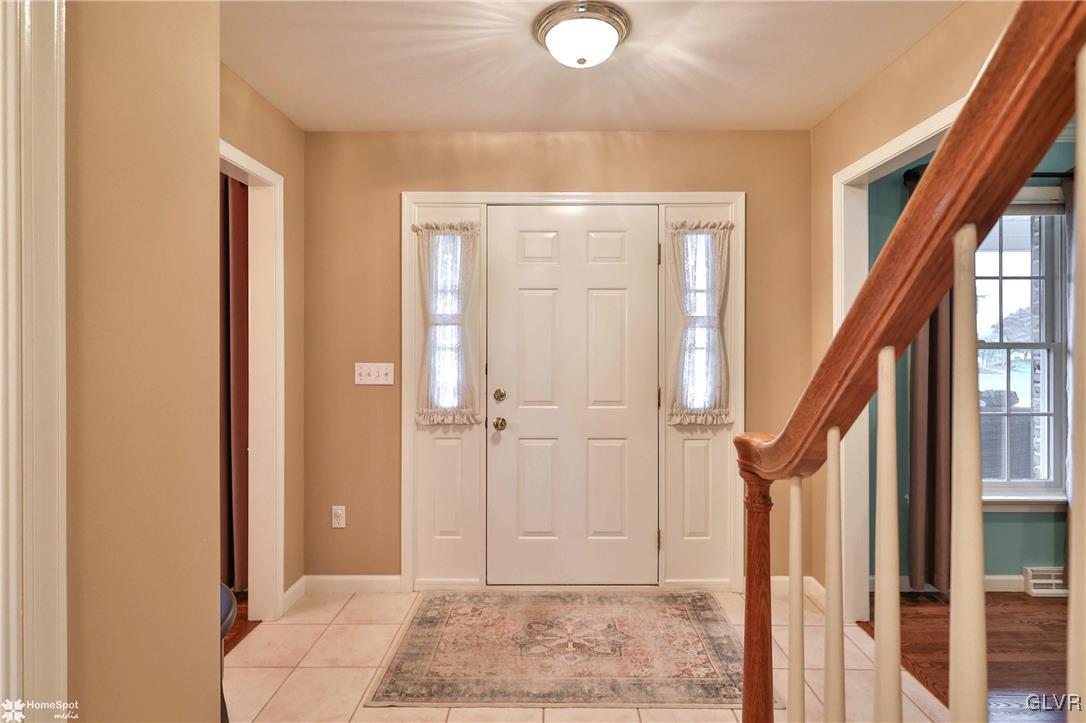 1135 Wellington Circle