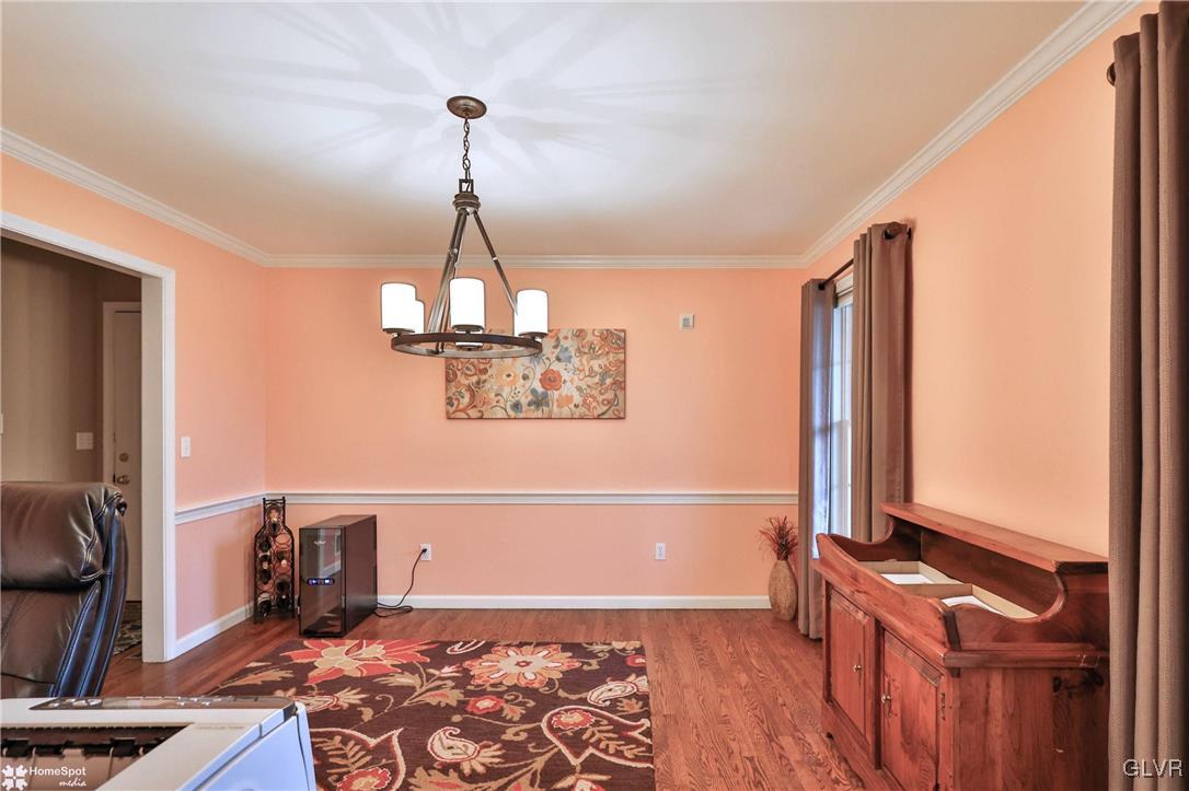 1135 Wellington Circle