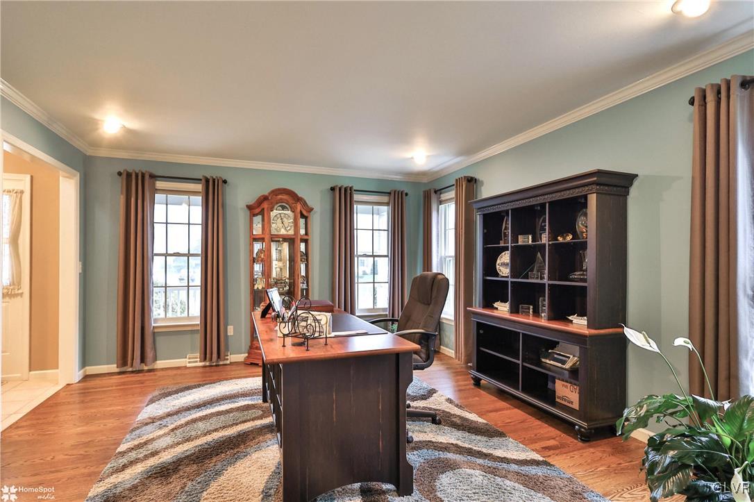 1135 Wellington Circle