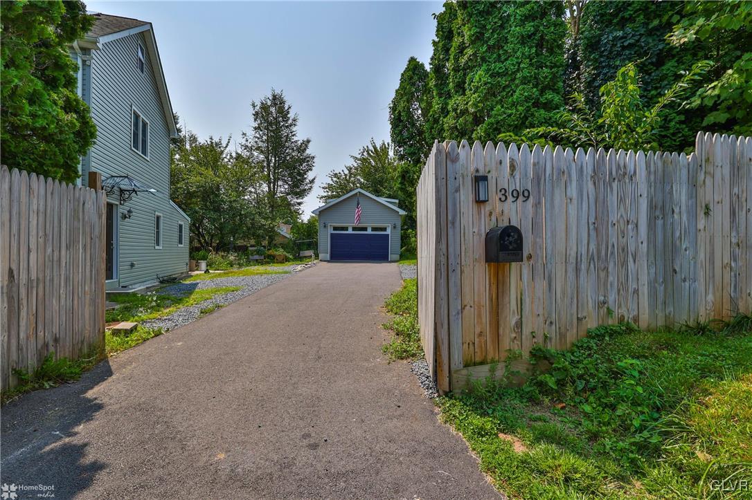 399 East Kleinhans Street