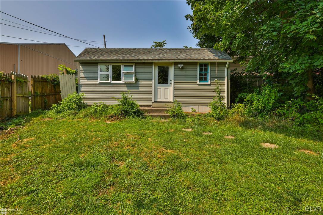 399 East Kleinhans Street
