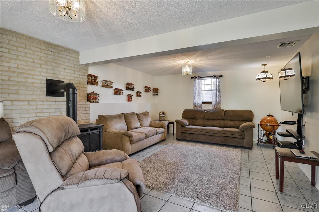 1425 Quarry Drive