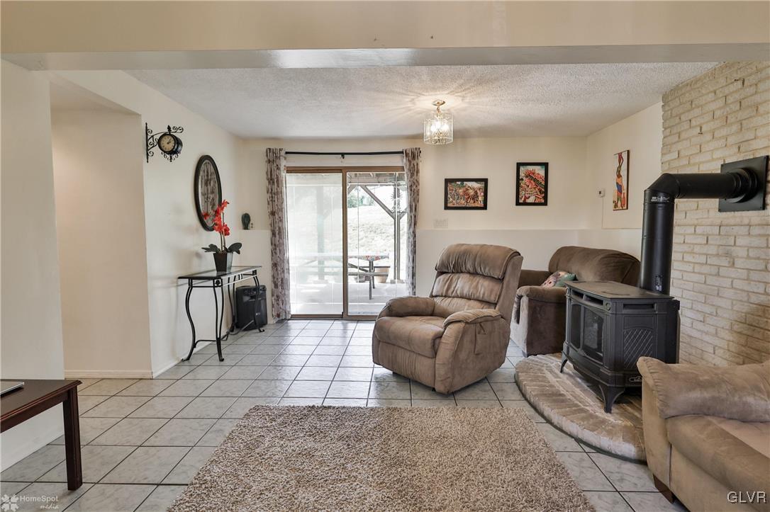 1425 Quarry Drive