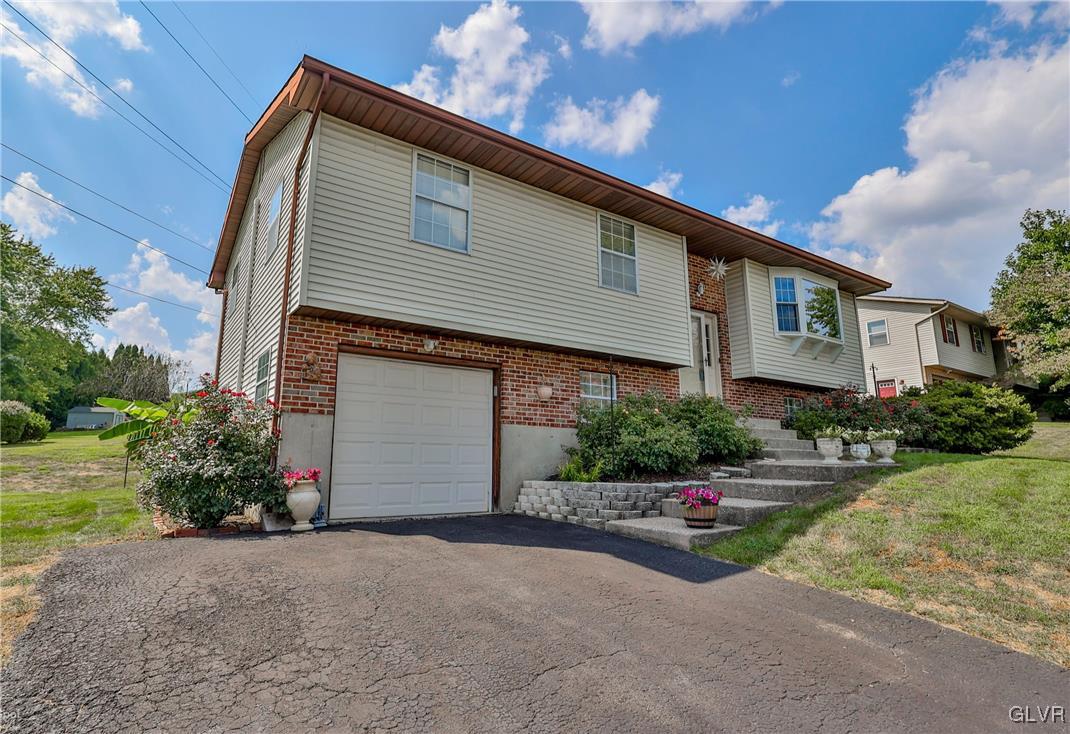 1425 Quarry Drive