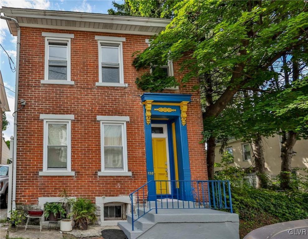 128 East Goepp Street