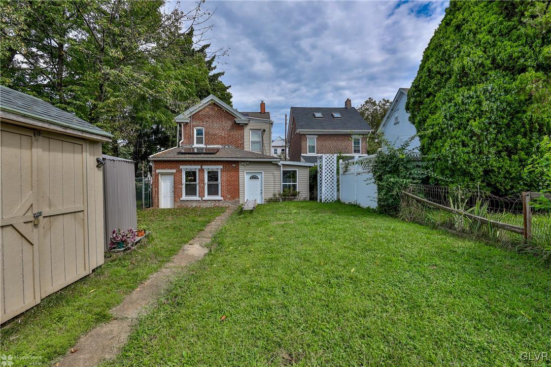 128 East Goepp Street
