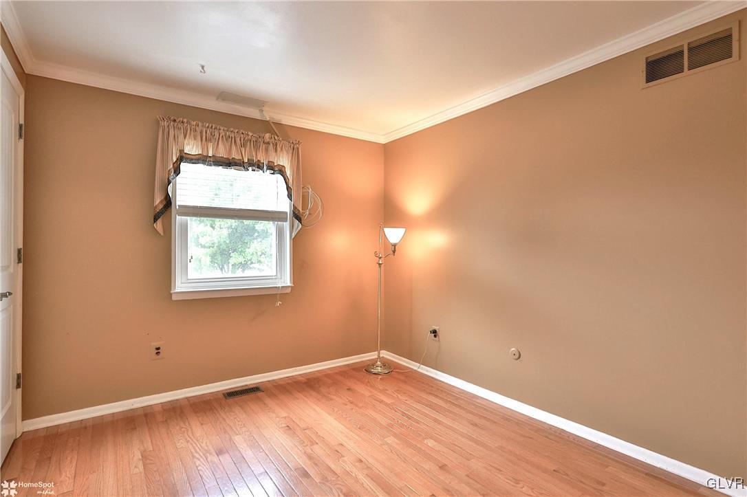 10 Whittier Court
