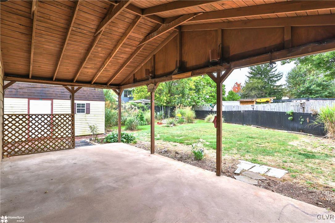 10 Whittier Court