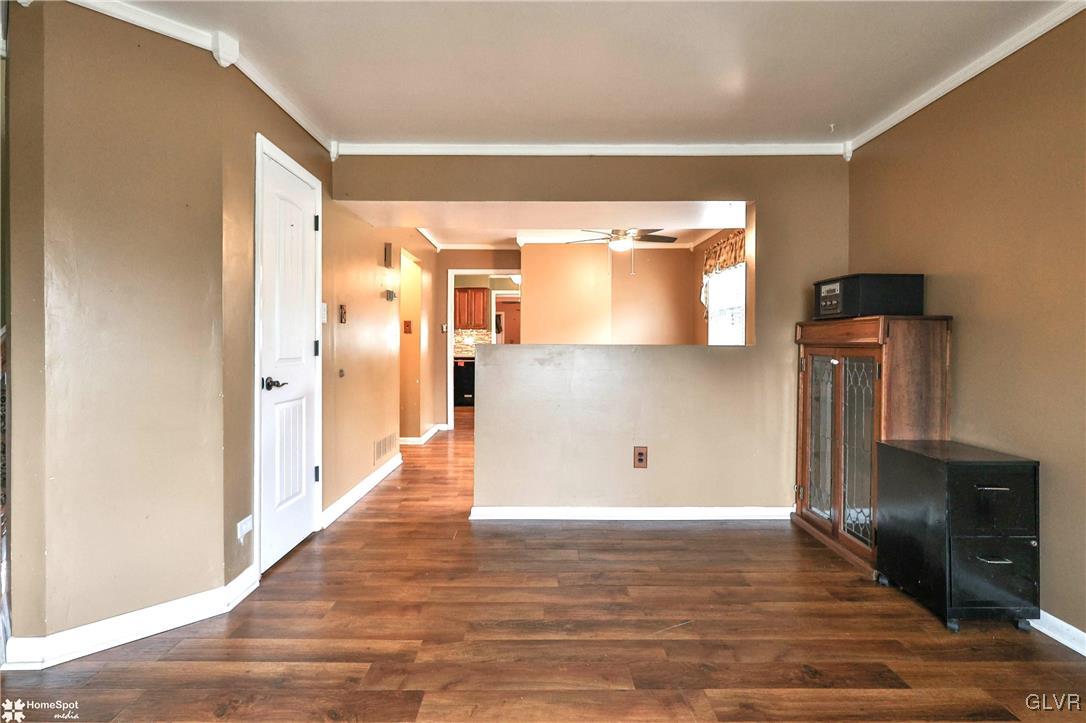 10 Whittier Court