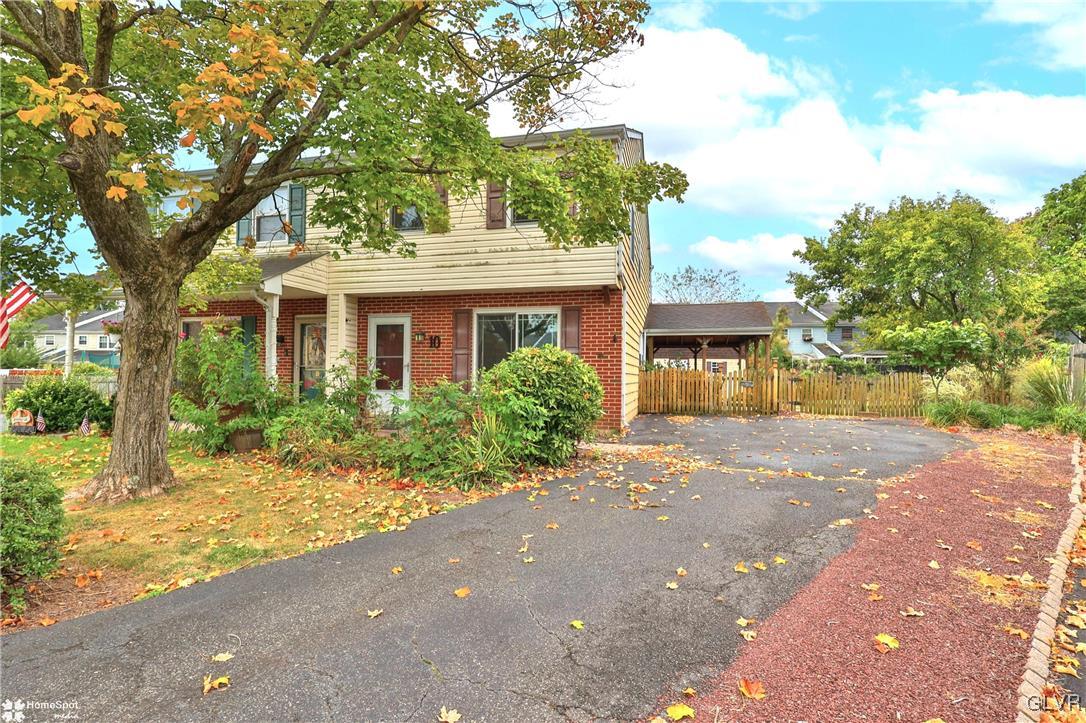 10 Whittier Court