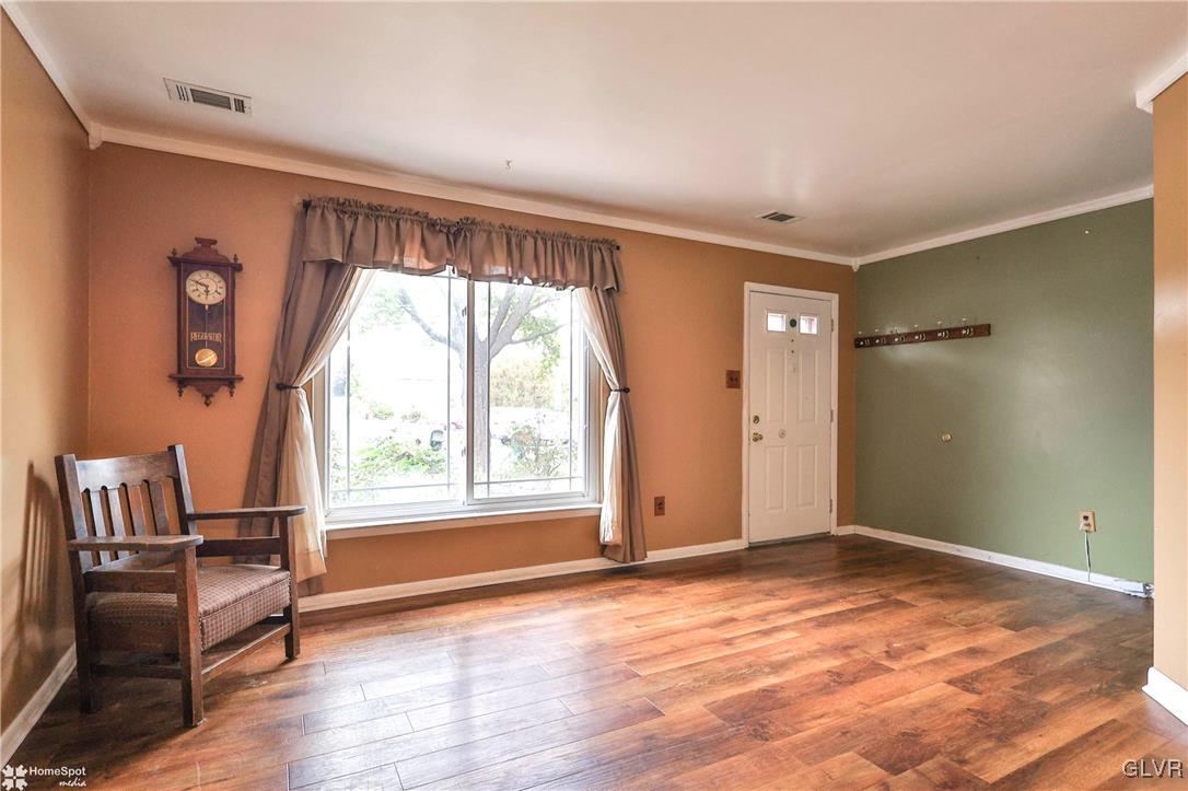 10 Whittier Court