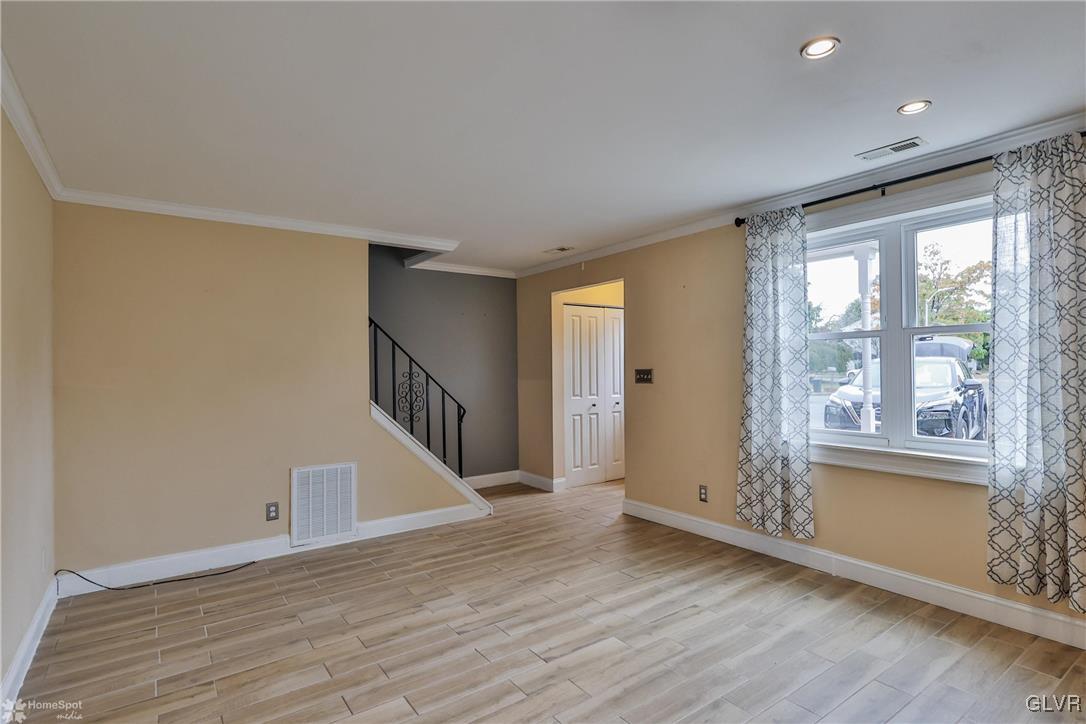 9 Braxton Court