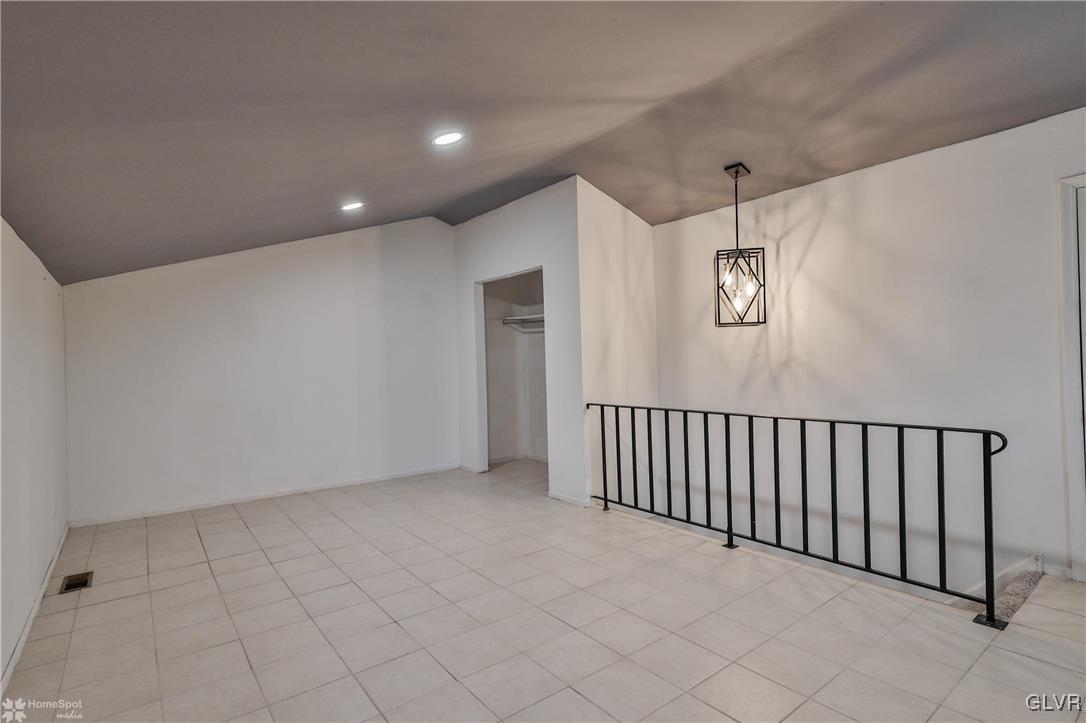 9 Braxton Court