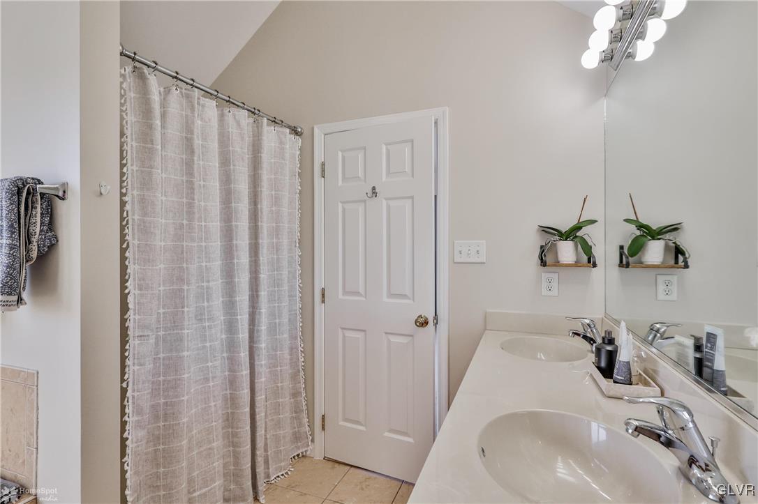 5141 Arrowhead Drive