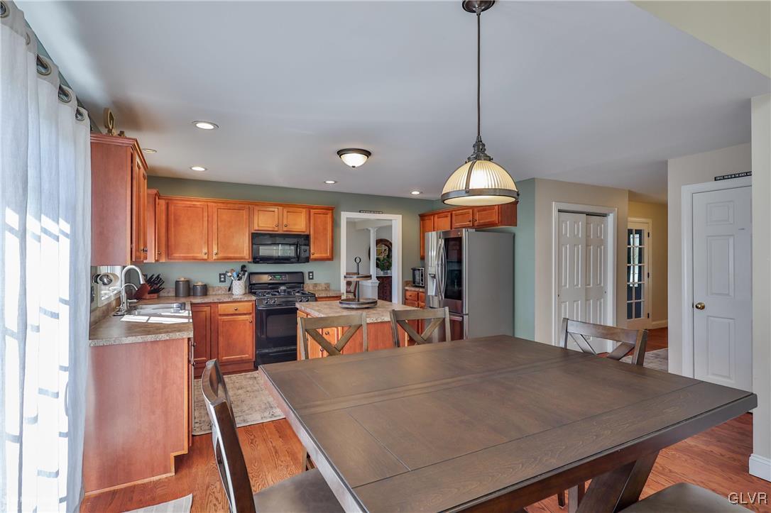 5141 Arrowhead Drive