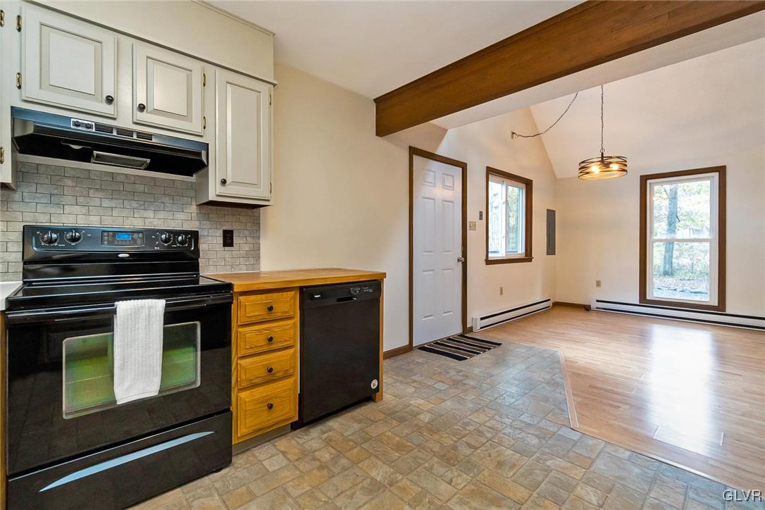 53 Pinoak Drive
