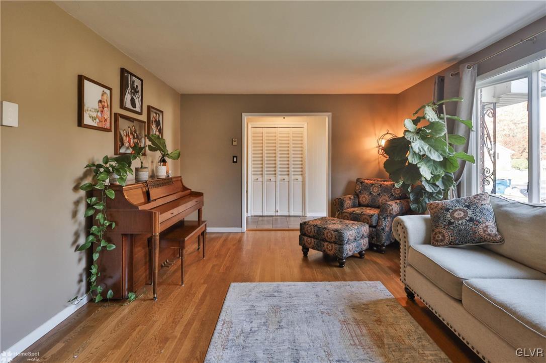 1505 Kenwood Drive