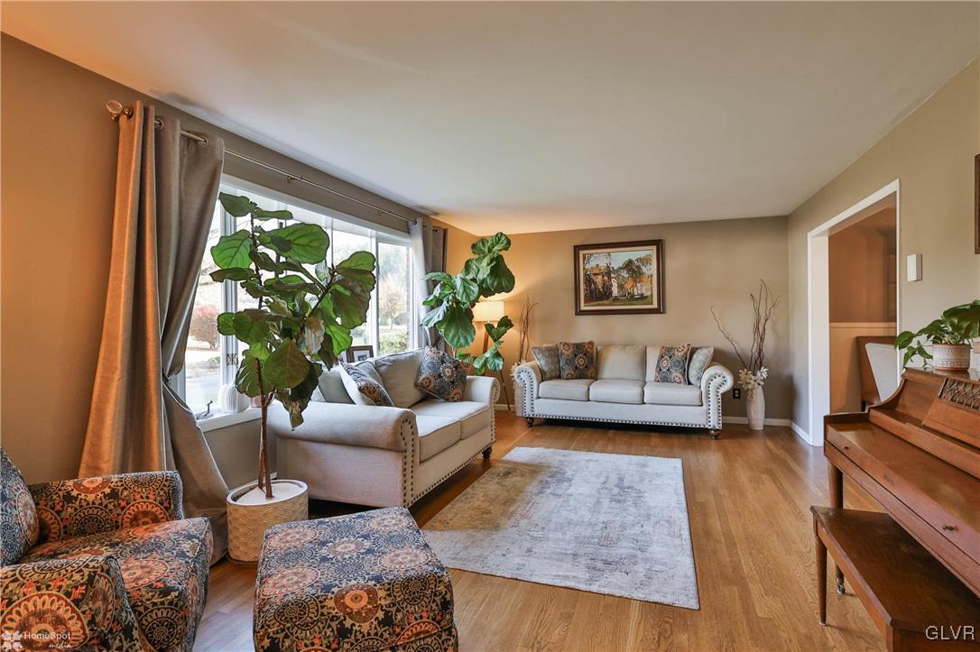 1505 Kenwood Drive