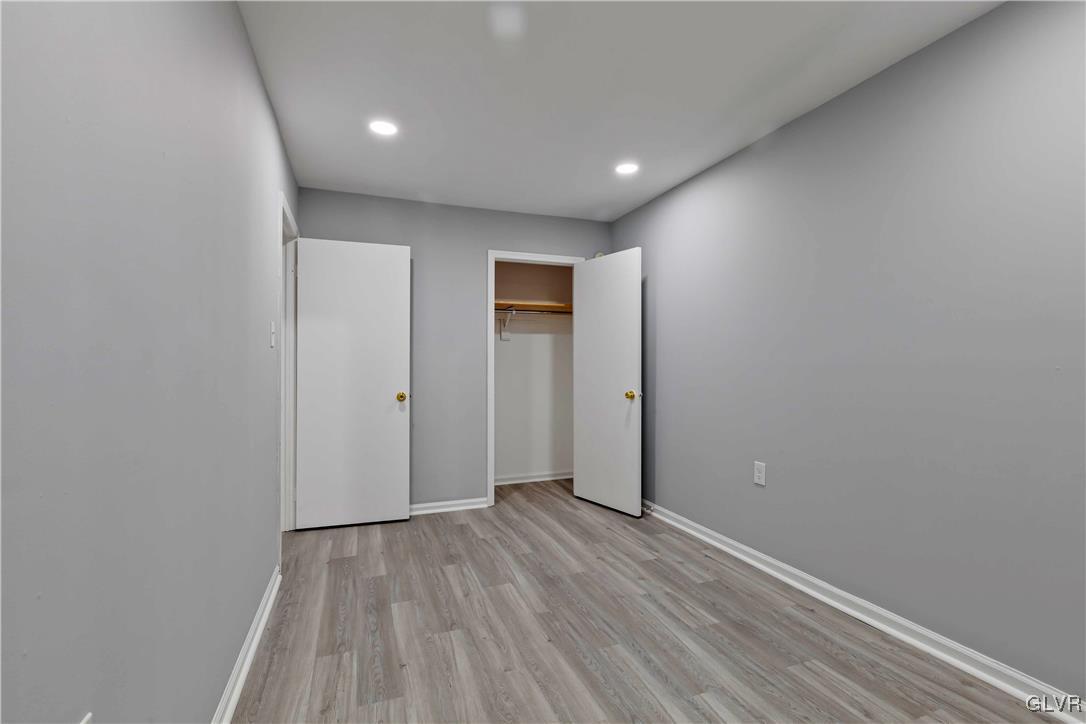 2858 Rhonda Lane