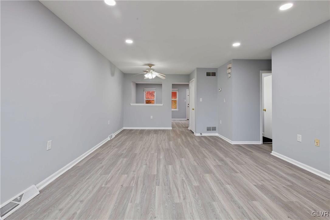 2858 Rhonda Lane