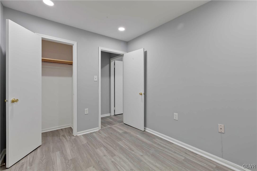 2858 Rhonda Lane