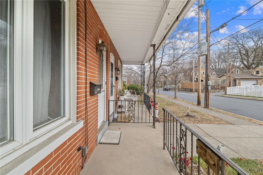 1421 Sioux Street