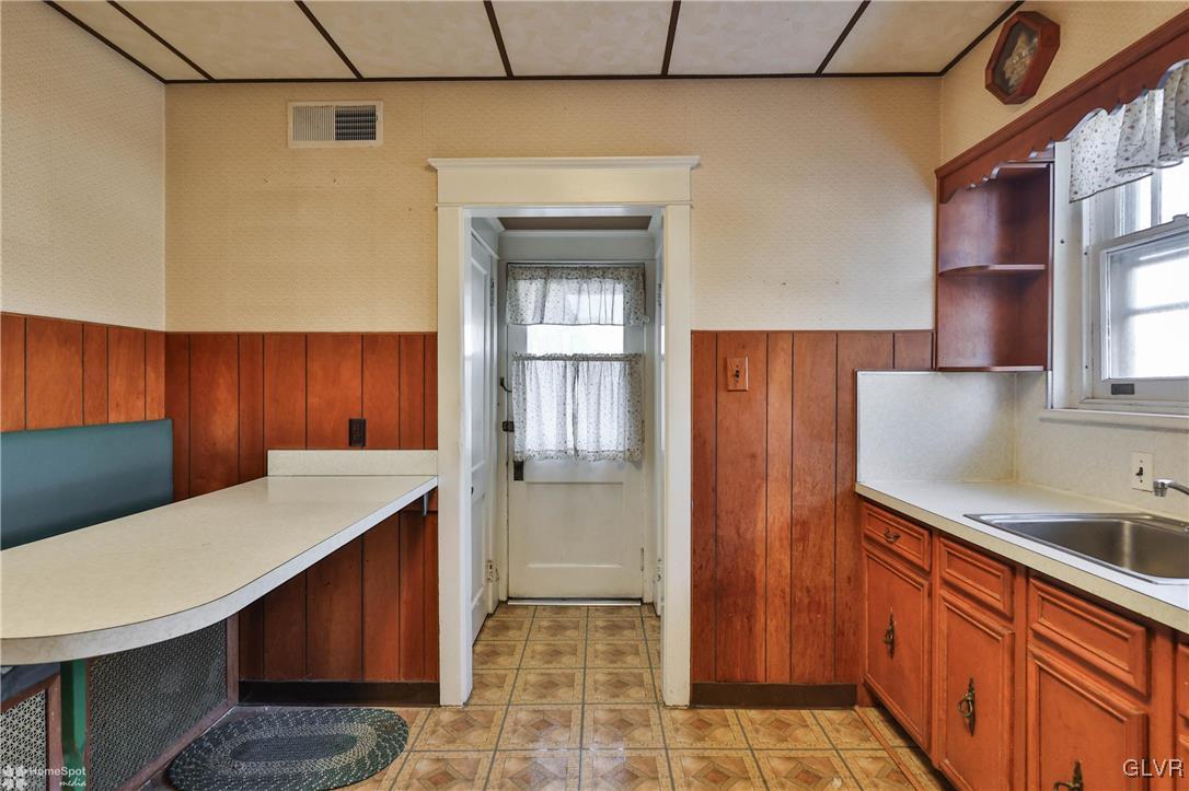 618 Prospect Avenue