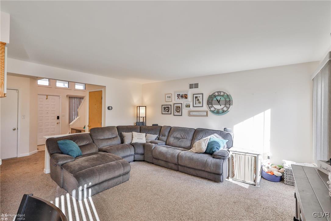 1744 Falcon Drive
