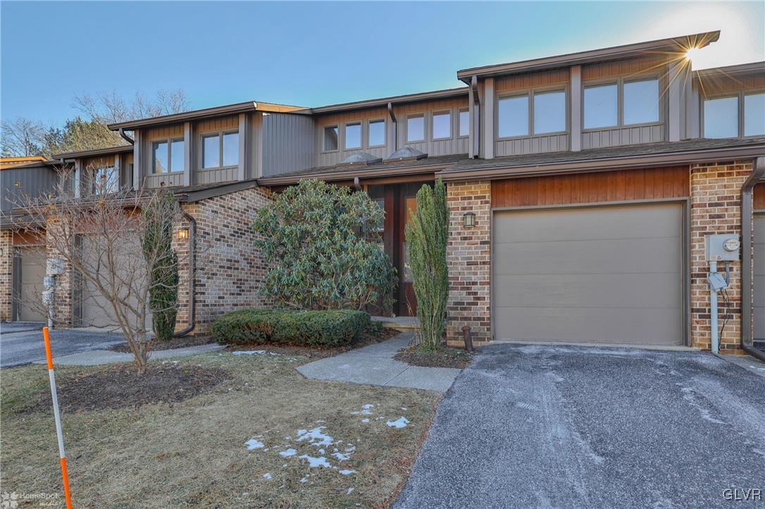 1744 Falcon Drive