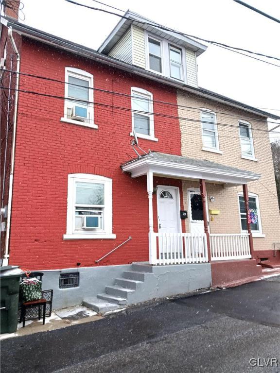 520 Hess Street