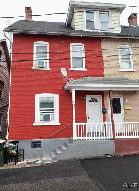 520 Hess Street