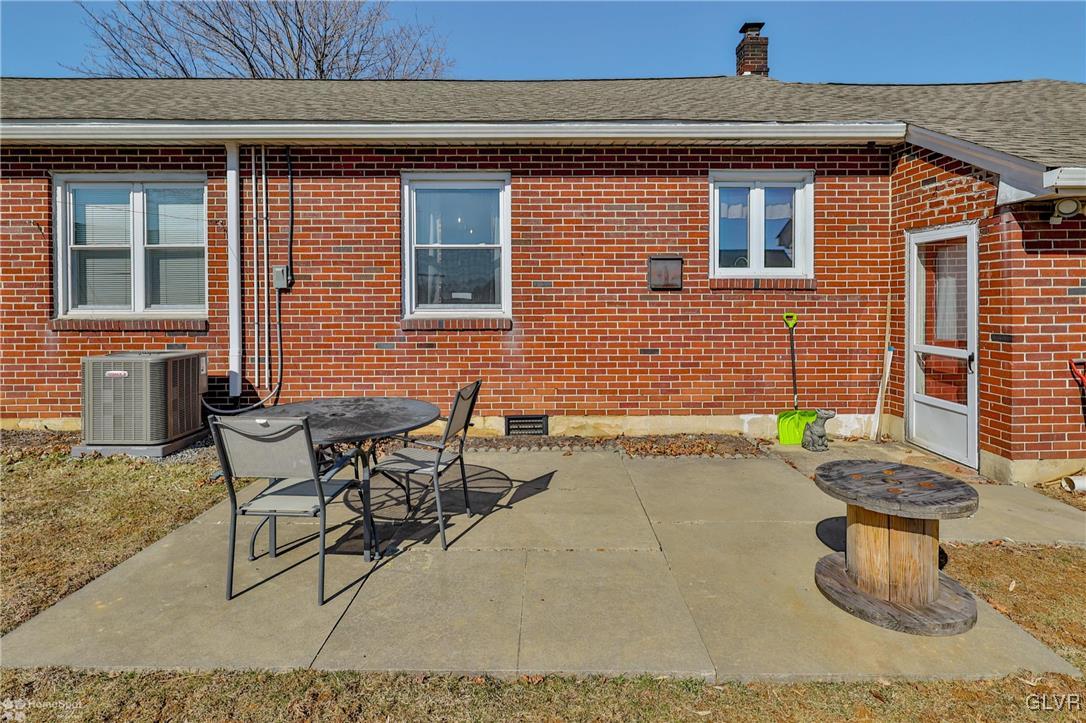 6346 Chapmans Road