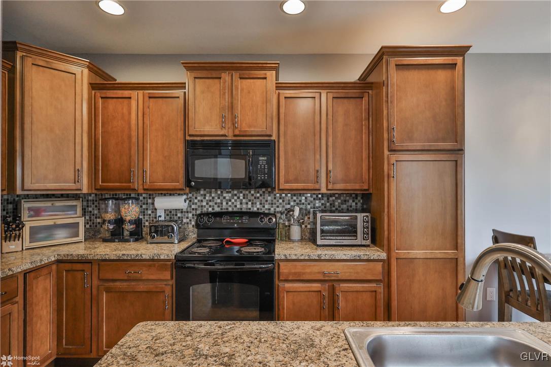 3575 Penfield Way