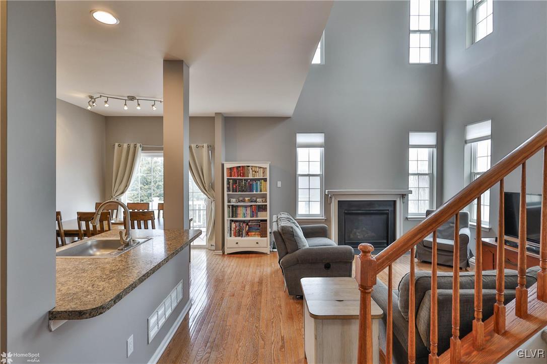 3575 Penfield Way