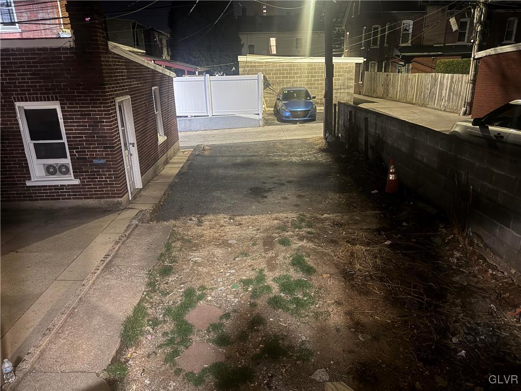 1440 West Linden Street 1
