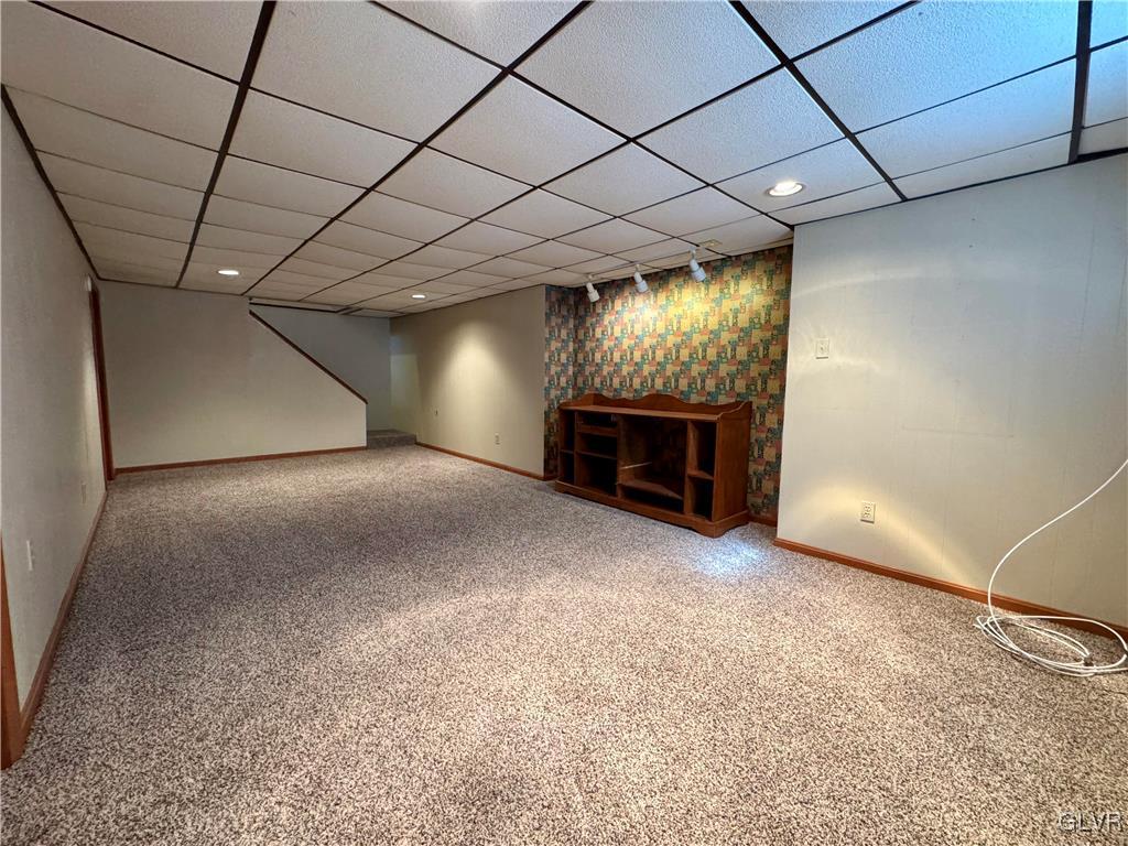 2745 Whitewood Road