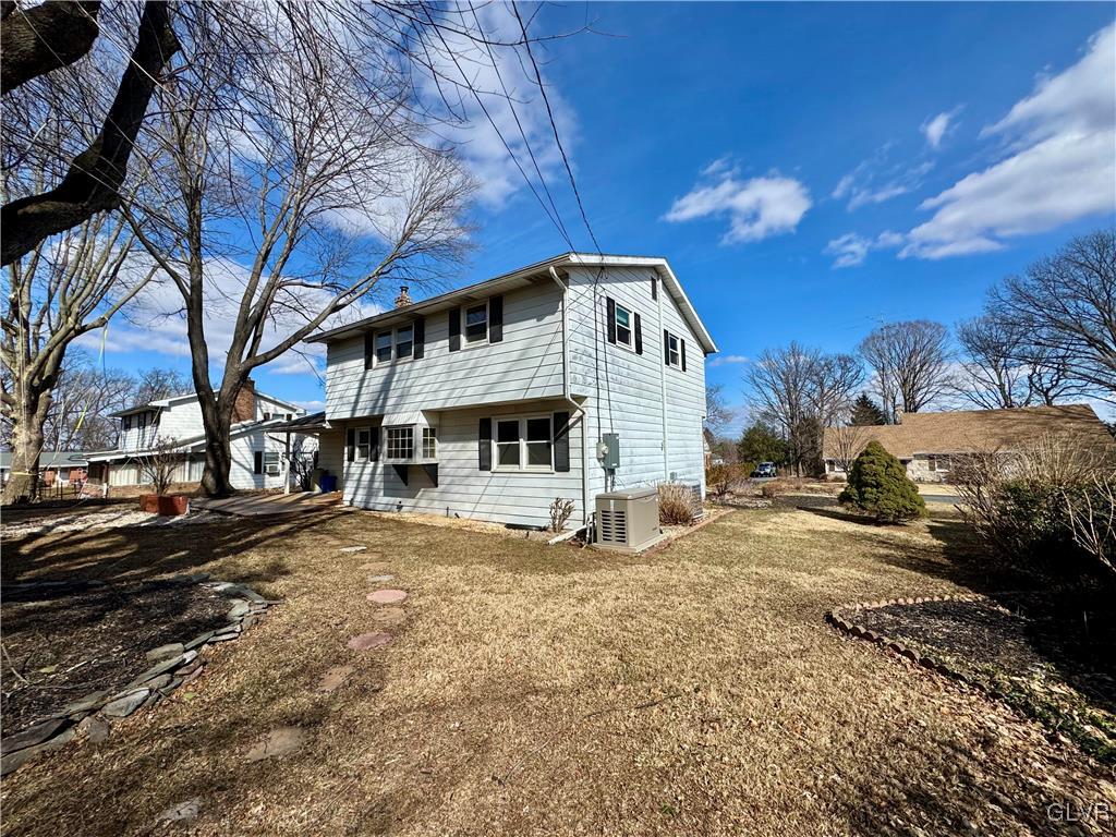 2745 Whitewood Road
