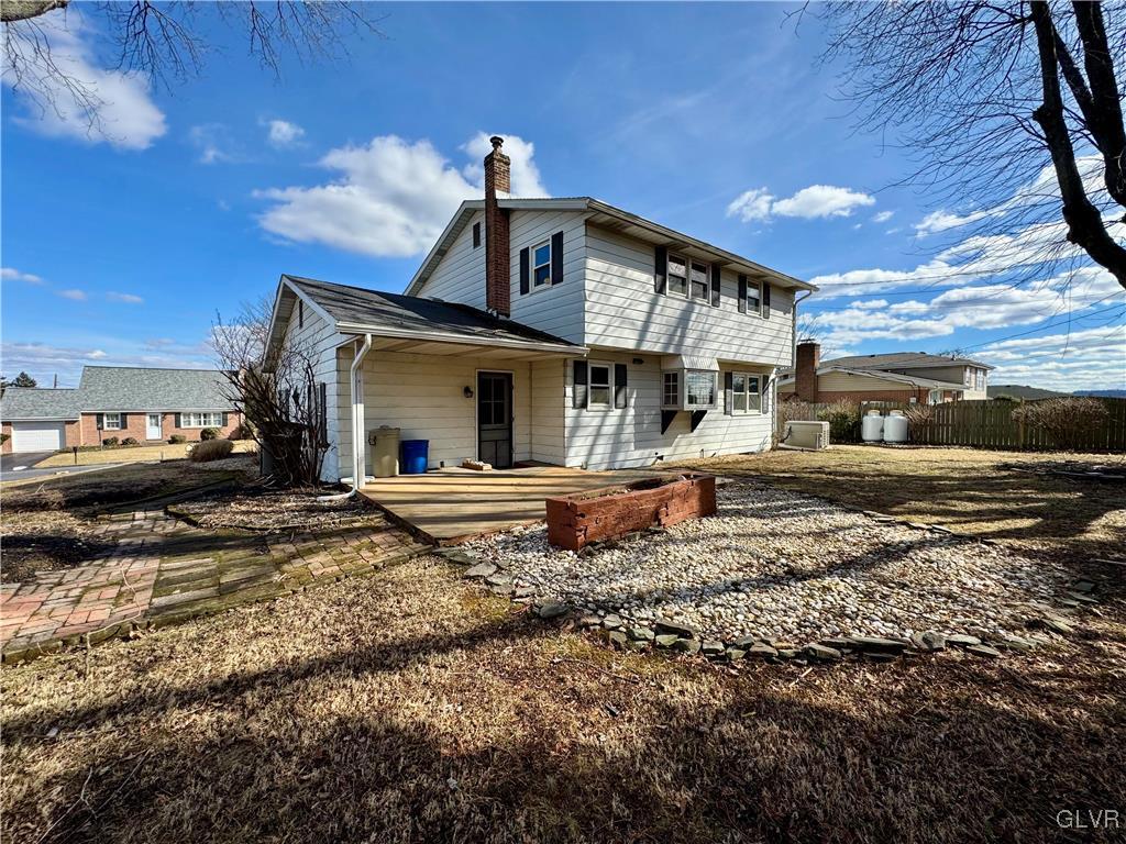 2745 Whitewood Road