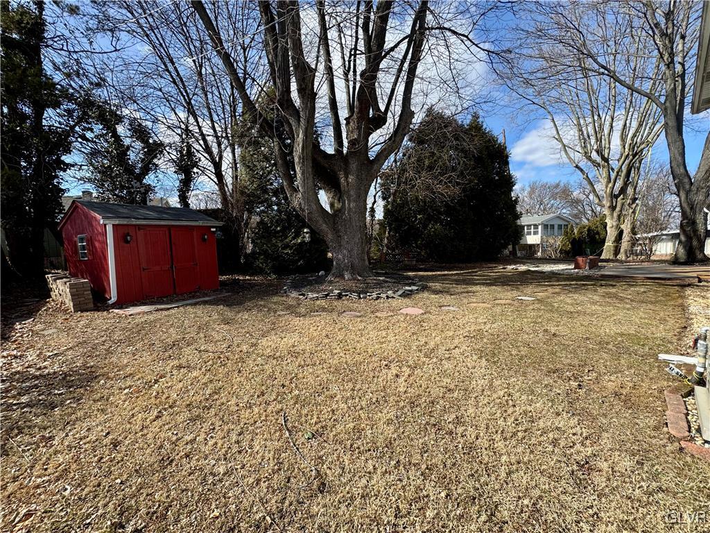 2745 Whitewood Road