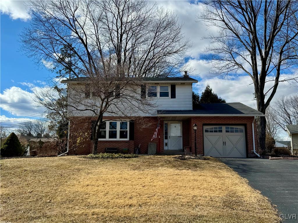 2745 Whitewood Road