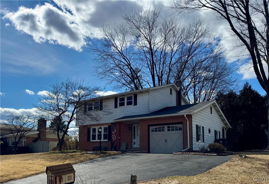 2745 Whitewood Road