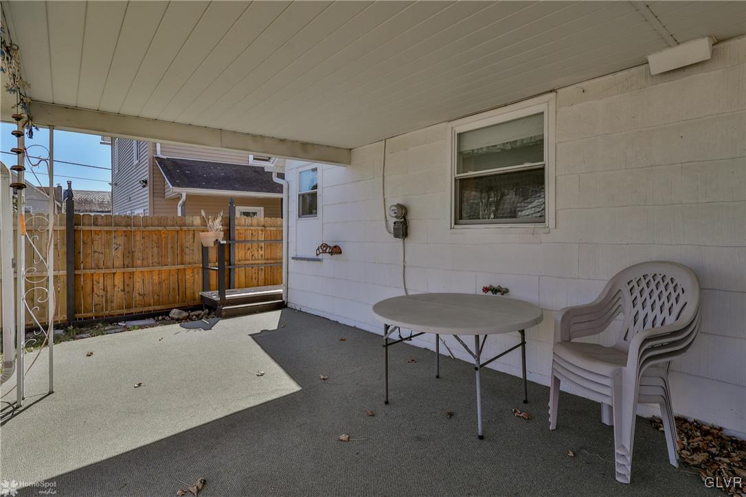 14 B Street
