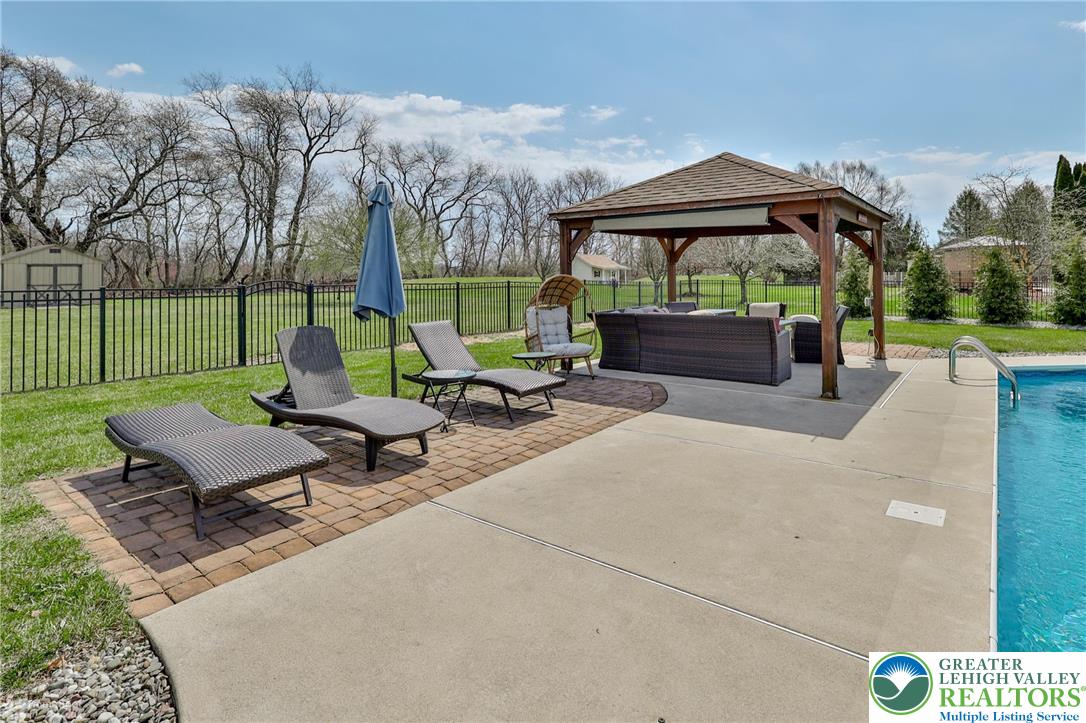141 Chase Hollow Drive