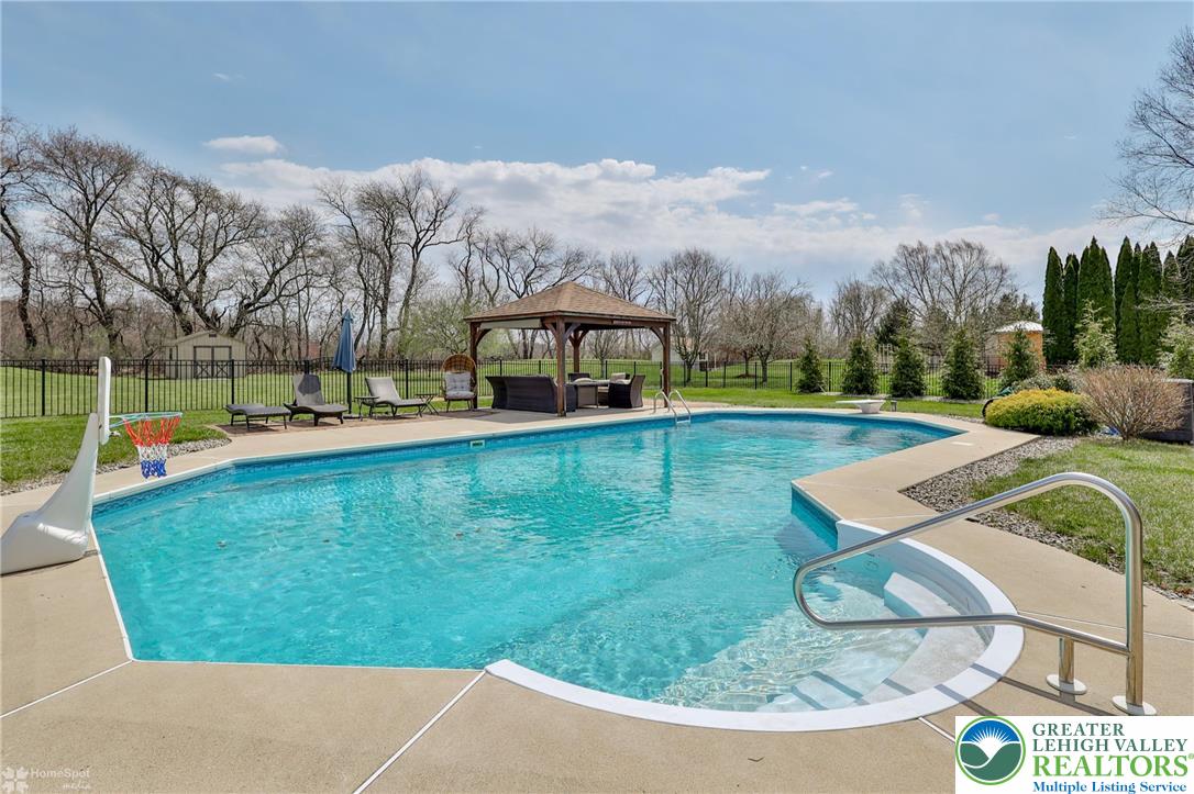 141 Chase Hollow Drive