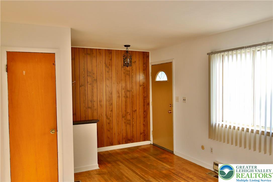 6292 Glen Court