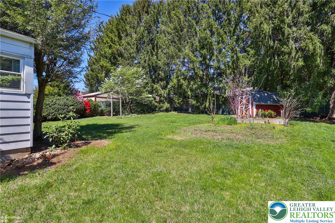1635 West Livingston Street
